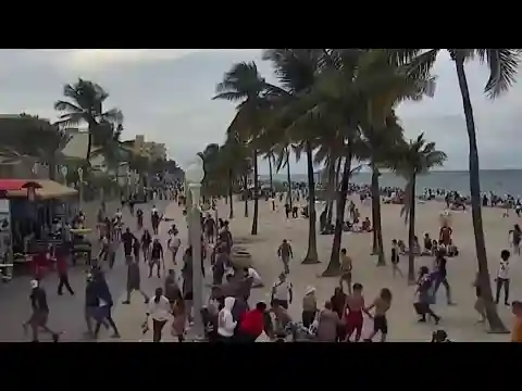 Crowds scramble as 9 injured in shooting along Florida beach