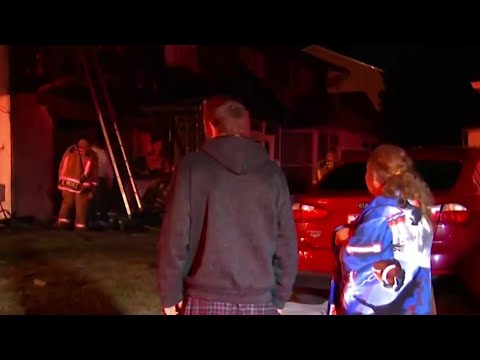 12 displaced after townhouse fire in Orange County