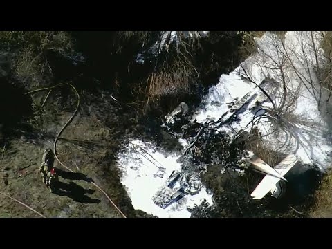 4 dead in plane crash at California airport
