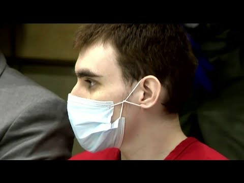 Hearing set abruptly for Parkland school shooting suspect