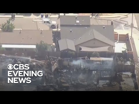 Plane crashes in California neighborhood