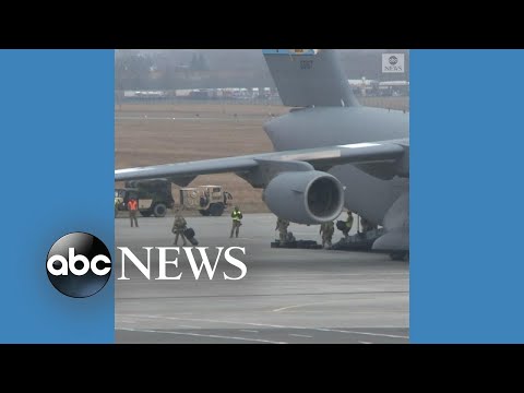 US troops land in Poland