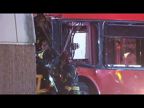 Driver trapped in Lynx bus after Orlando crash