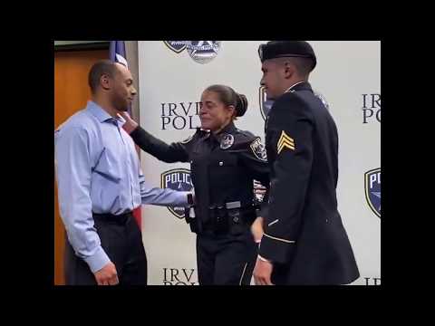 Military son surprises his mother during Texas police swearing-in ceremony | ABC News