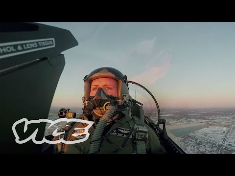 We Rode Shotgun in an Air Force F-16 Over the Super Bowl
